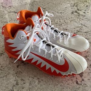 Men’s Nike high top football cleats